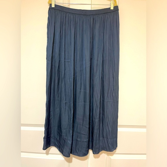 NWT J CREW Side-slit featherweight satin maxi skirt Top Rated Deep Midnight - Picture 8 of 10